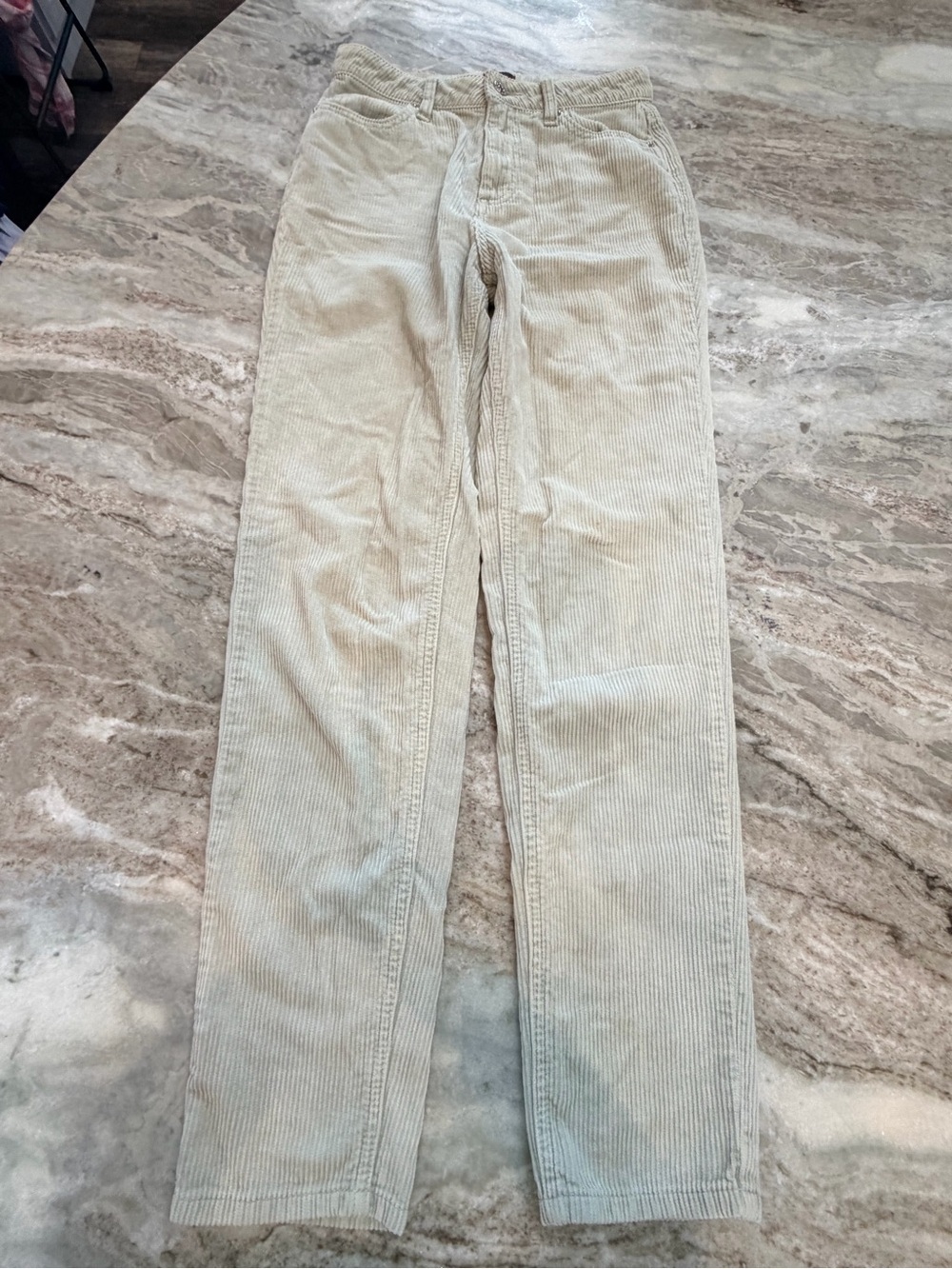 BDG Urban Outfitters Size 25 Ivory Corduroy Mom High Rise Pants